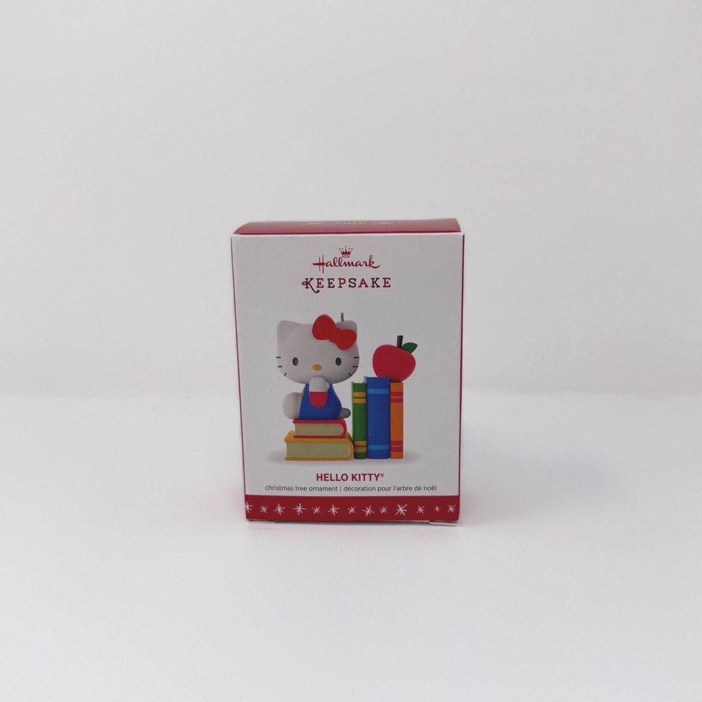 Hallmark Keepsake 2016 Hello Kitty Sanrio Books Apple Christmas Ornament Box